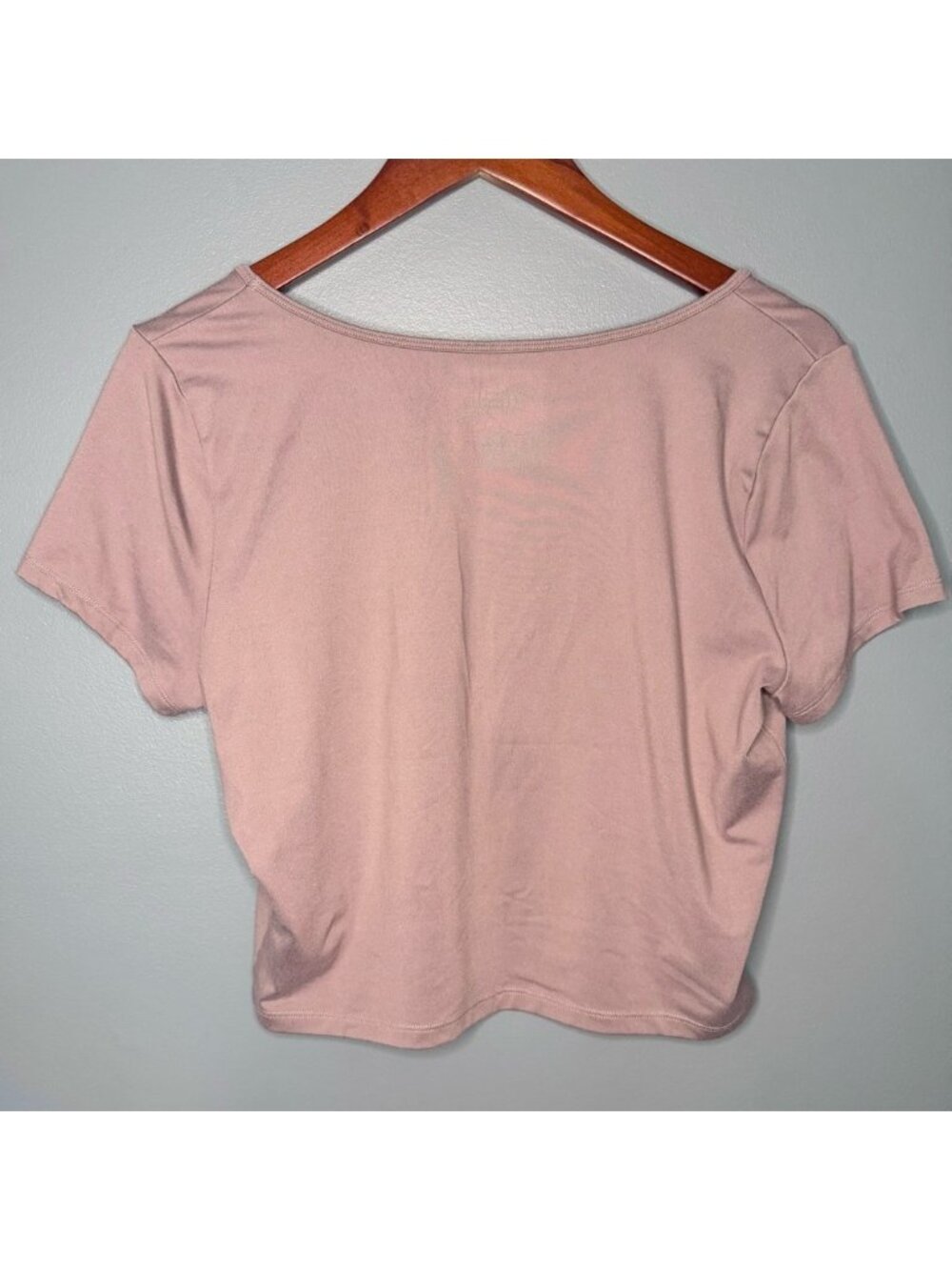 Women's Soft  Short Sleeve Crop Top | Size XL💓💓 - Picture 2 of 2